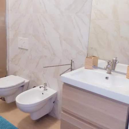 Behome Holidays Apartment *