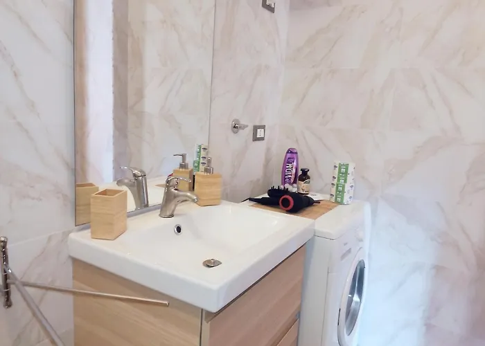 Behome Holidays Bolonia