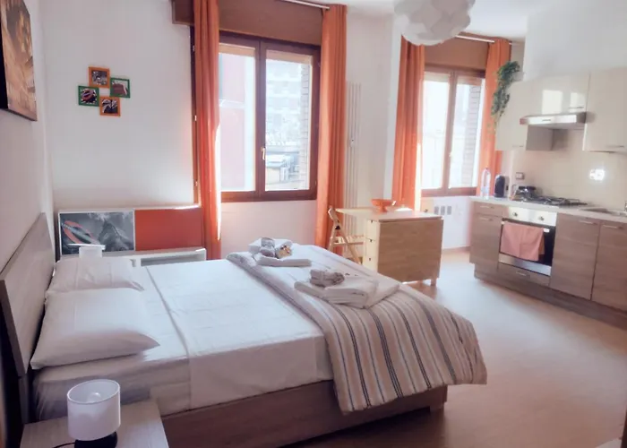 Behome Holidays Bolonia