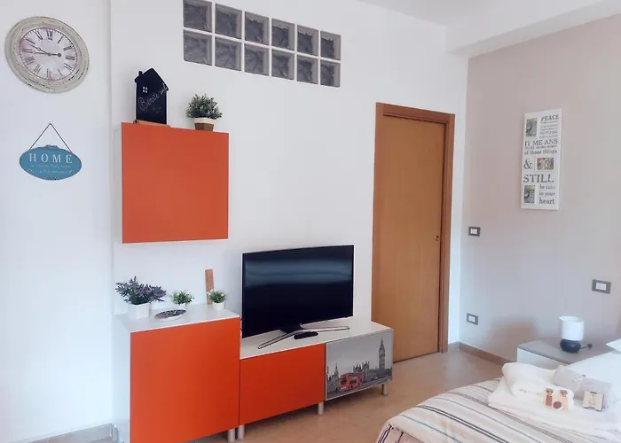 Behome Holidays * Bolonia