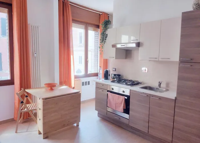 Behome Holidays Bolonia